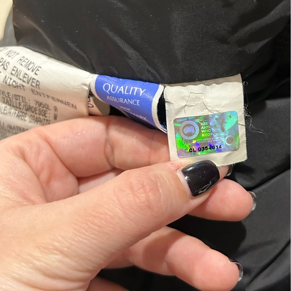 Canada Goose Woman’s Gray Jacket as is - Picture 11 of 11